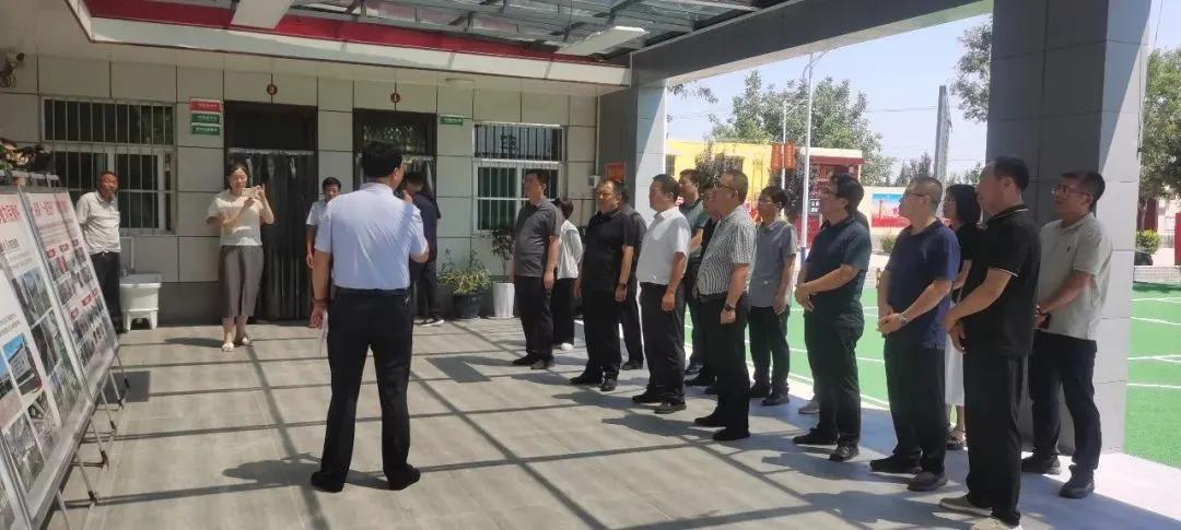 县人大常委会副主任问针俊到安里镇开展执法检查